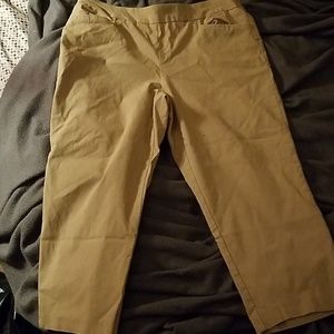 Khaki capris
